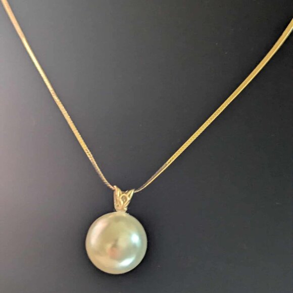 12mm South Sea Pearl Champagne in 14k Yellow Gold Pendant - Picture 6 of 11